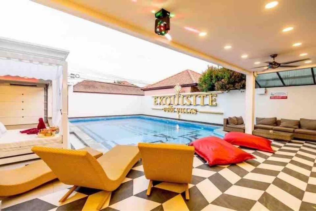 Exquisite Pool K - 6bd Pool Villa Pattaya